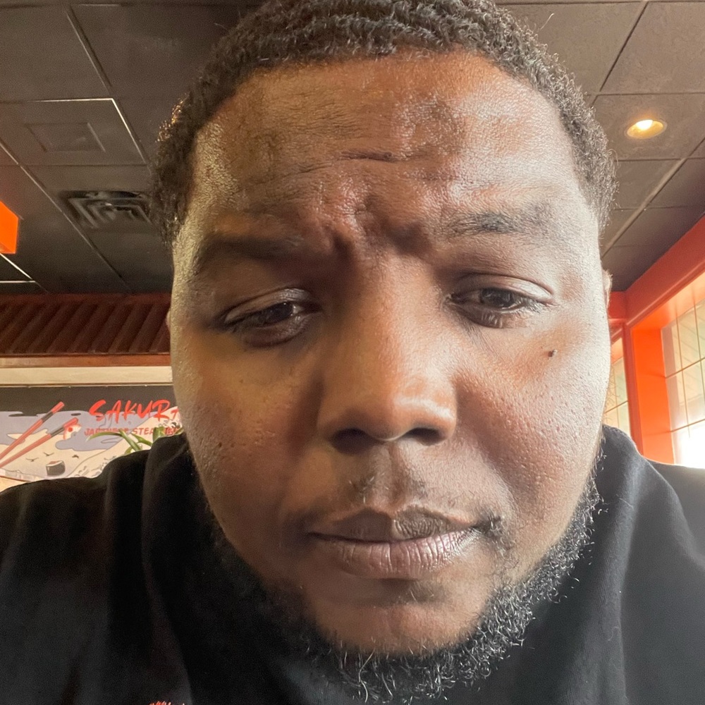 Meet your Posher, Carlo